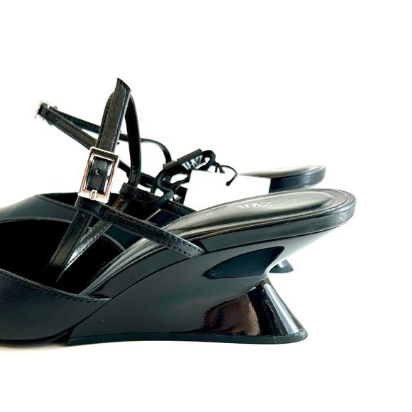 NWT New Zara Strappy Heels Shoes, Black Leather, Silver Hardware Size 5 - Picture 3 of 3